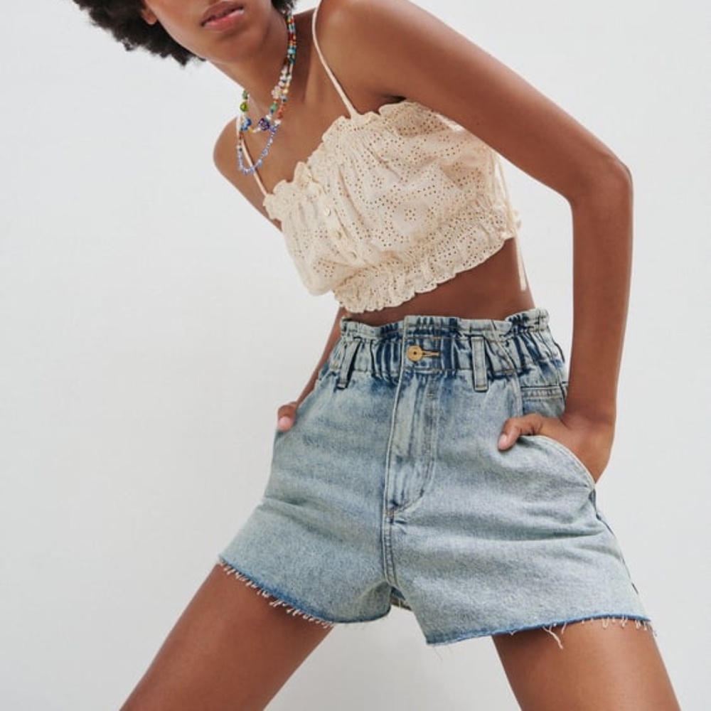 ZARA PAPERBAG DENIM SHORTS - LIGHT BLUE - SIZE 28 (US 6)